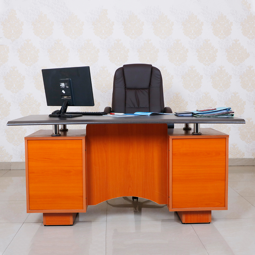 Trendy Style Wooden Office Table